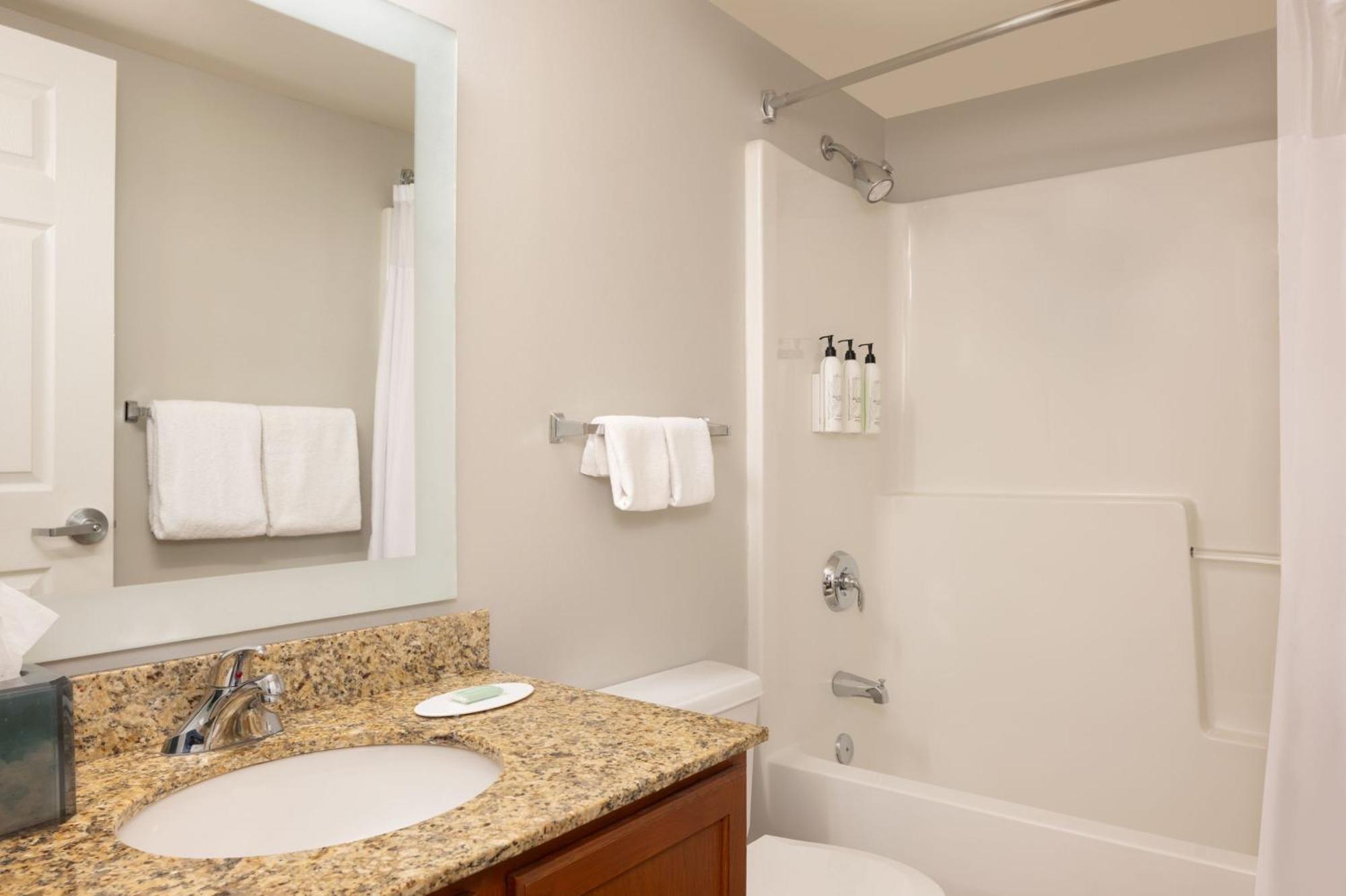 Towneplace Suites By Marriott Findlay Exterior photo